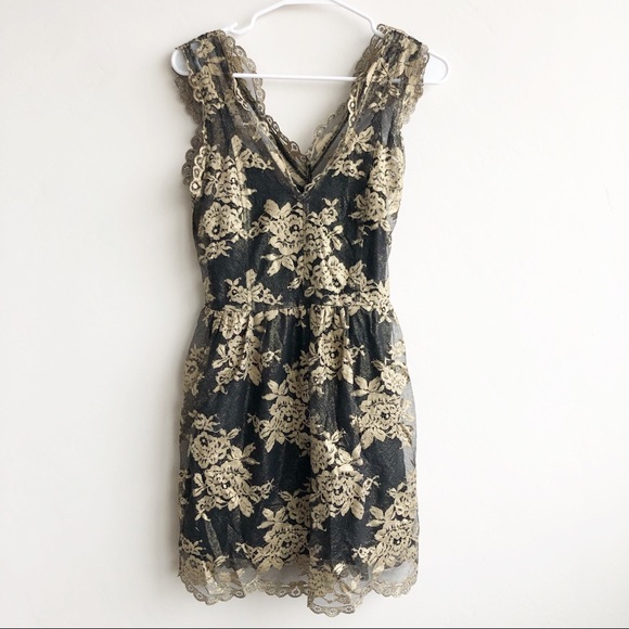 Madison Marcus Glimmer Deep V Dress In Metallic - Picture 1 of 8